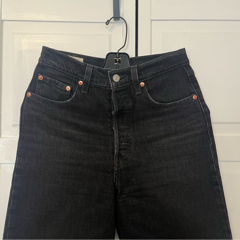 Levi’s Ribcage Straight Jeans